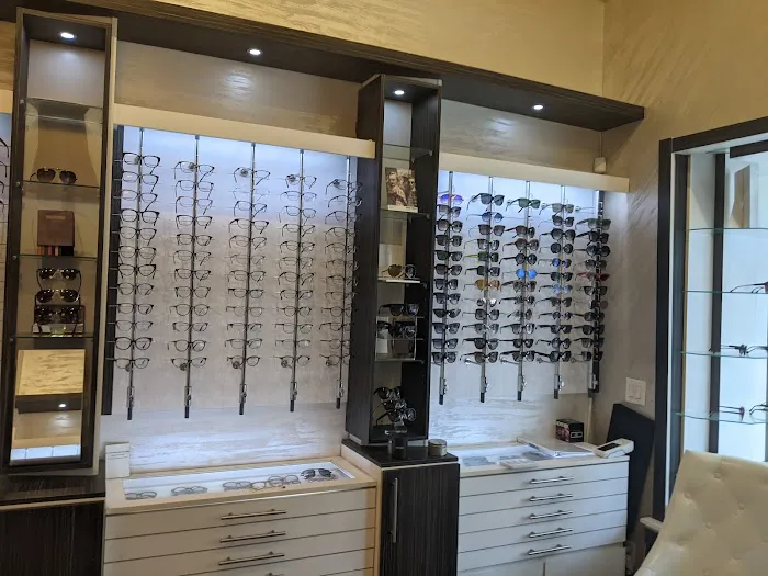 Advanced Eyecare 4