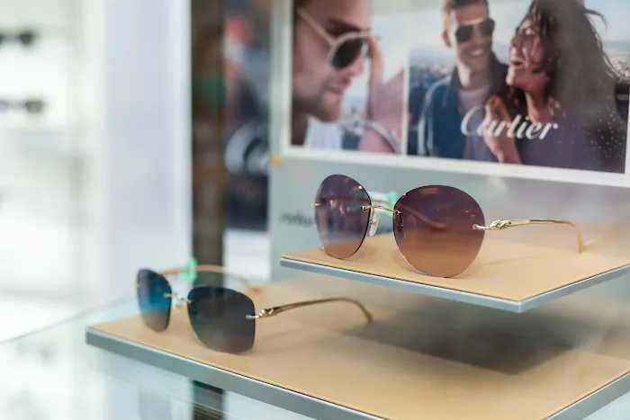 MK Optical 4