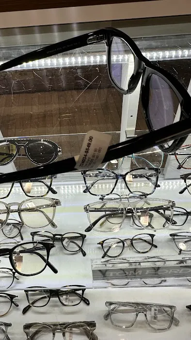 Cohen's Fashion Optical 4
