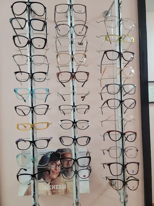 Pediatric and Adult Eye clinic 4