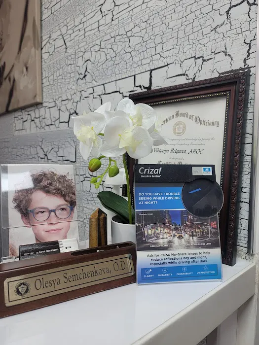 Pediatric and Adult Eye clinic 4