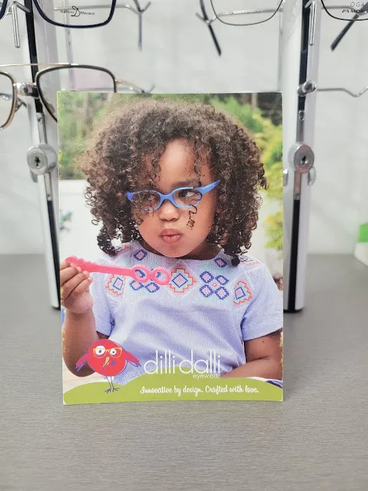 Pediatric and Adult Eye clinic 4