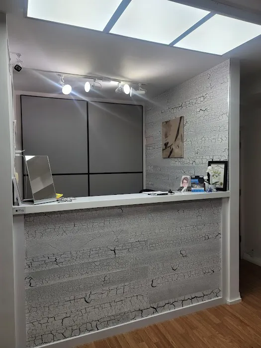 Pediatric and Adult Eye clinic 4