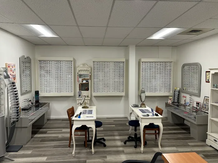 Bradley Doolen, OD / Verona Opticians 4