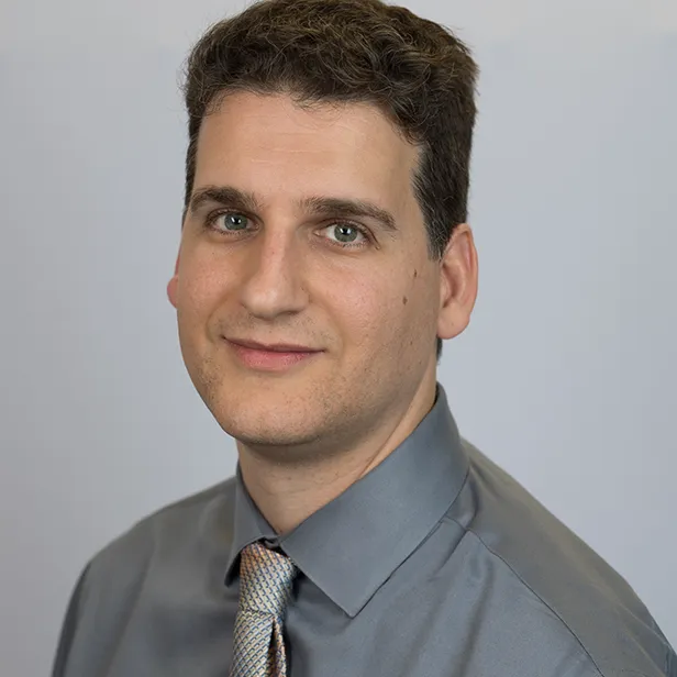 Resident Eye Care Associates 4