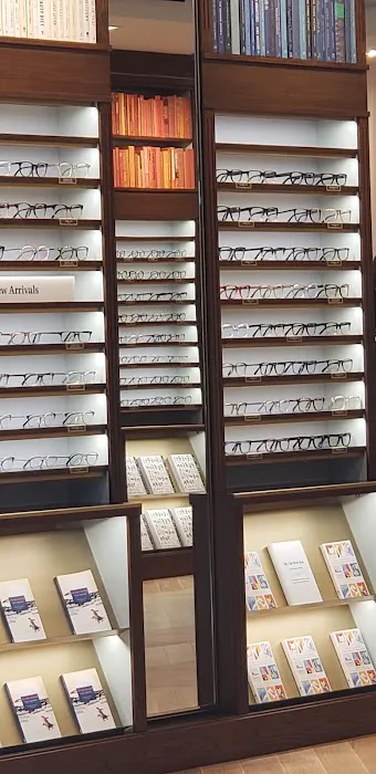 Warby Parker Garden State Plaza 4