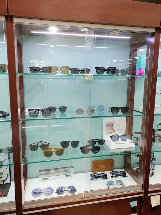 More Eyecare 3