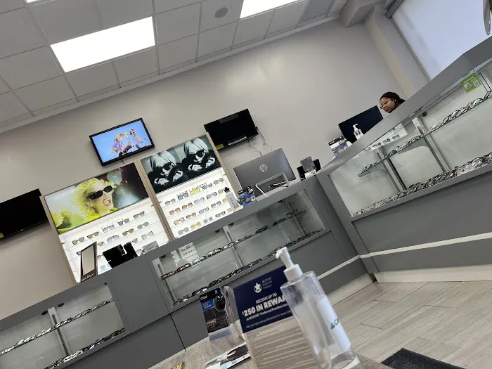 Hollis Vision Center 4