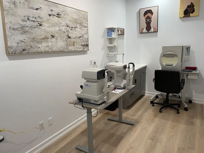 Elmont Eye Care 4