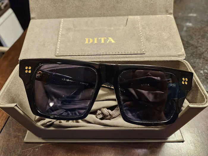 Bomarr Opticians 4