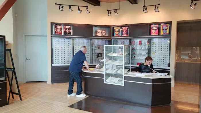 Eye to Eye Vision Center 4