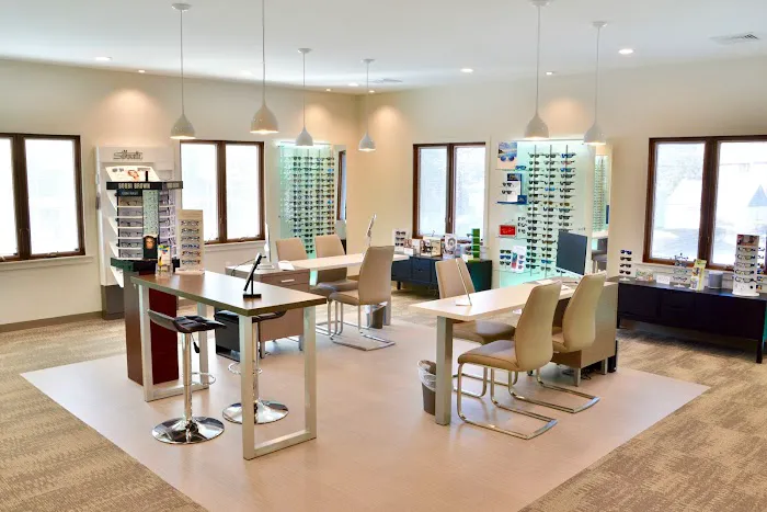 Maple Eyecare 4