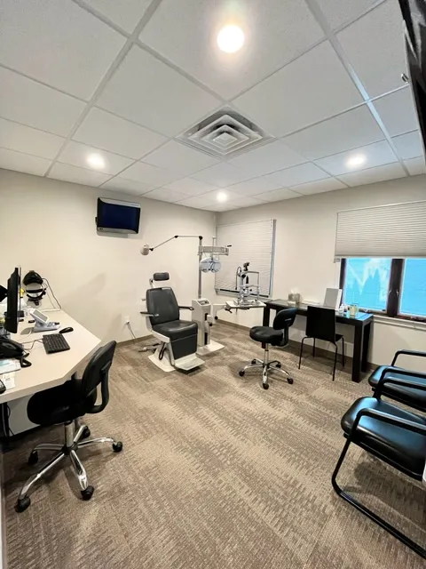 Maple Eyecare 4