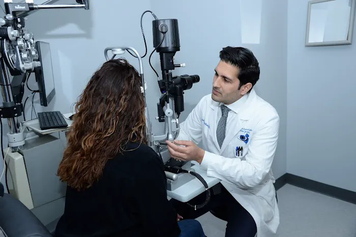 Kunal Y. Merchant, M.D. 4