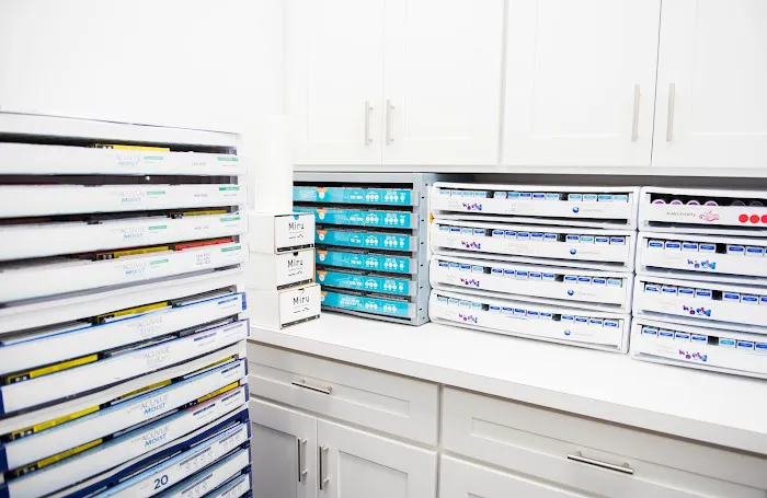 Dumont Eye Care 4