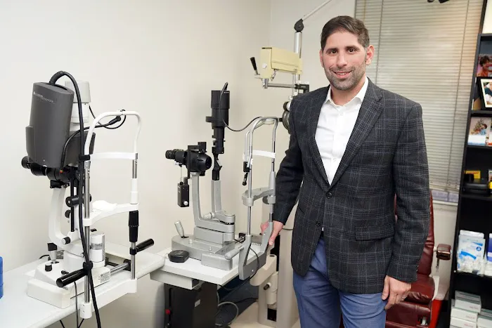 Gabriel Ferreira, MD 4