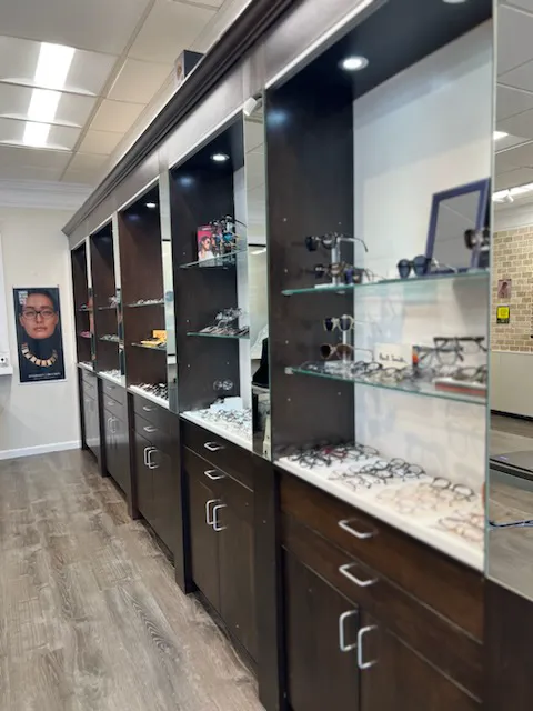 Closter Eye Care 4