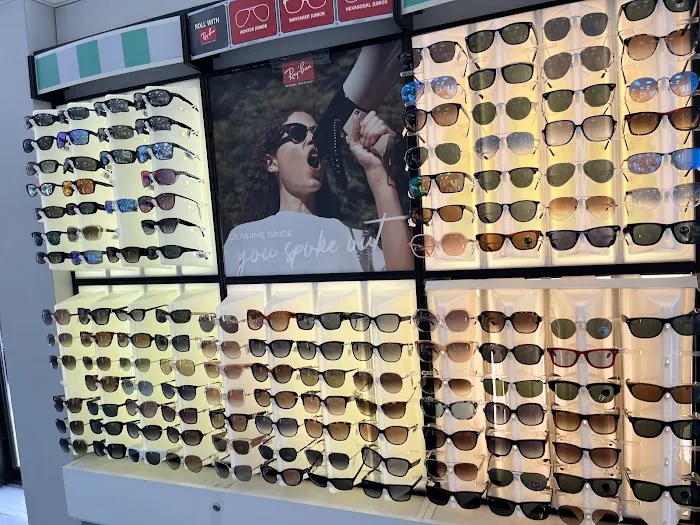 Pearle Vision 4