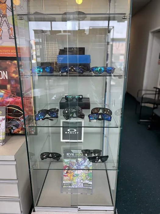 Pearle Vision 4