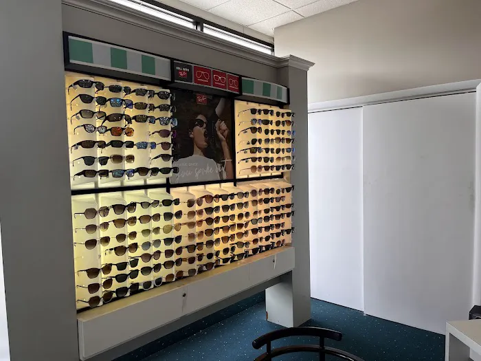 Pearle Vision 4