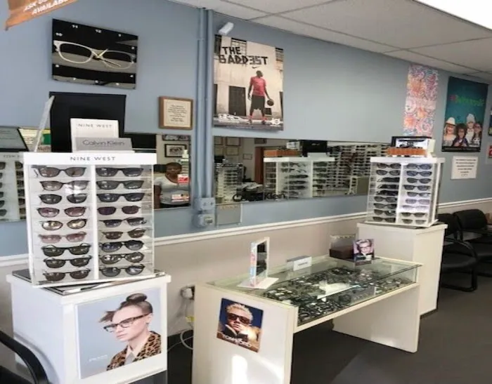 Eye-Deal Optical 4