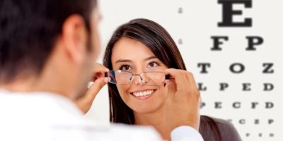 How to Choose the Right Eye Care Professional in the U.S.