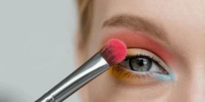 How to Deal with Eye Discomfort from Makeup: Tips for Sensitive Eyes