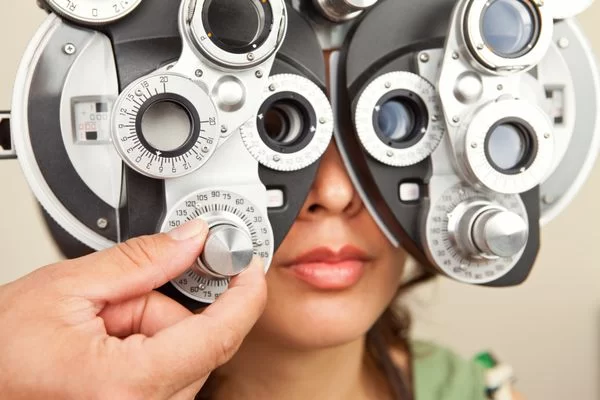 Top-Rated Optometrists for Myopia Treatment: Finding the Best Specialists Near You