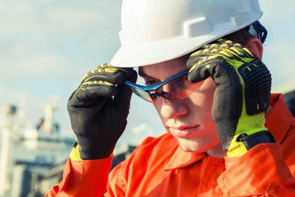 How to Prevent Eye Injuries in Construction Zones and Industrial Workplaces with Precautions