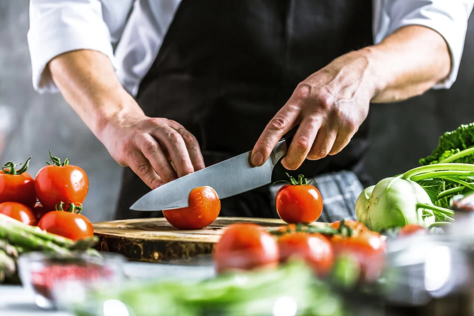 How to Prevent Eye Injuries While Cooking at Home Safely and Effectively