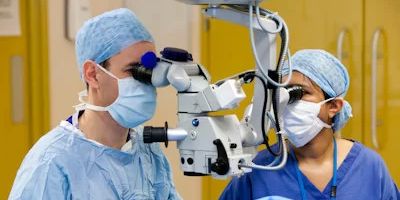 How to Find the Best Eye Doctors for Surgical Treatments