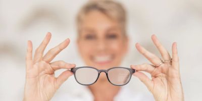 How to Improve Night Vision in Aging Adults Naturally: Foods, Habits, and Real Results
