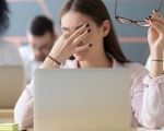 How to Prevent Eye Strain While Using Smartphones: Expert Tips and Daily Habits