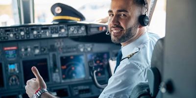 Best Eye Care Tips for Airline Pilots: Maintaining Optimal Vision in the Sky
